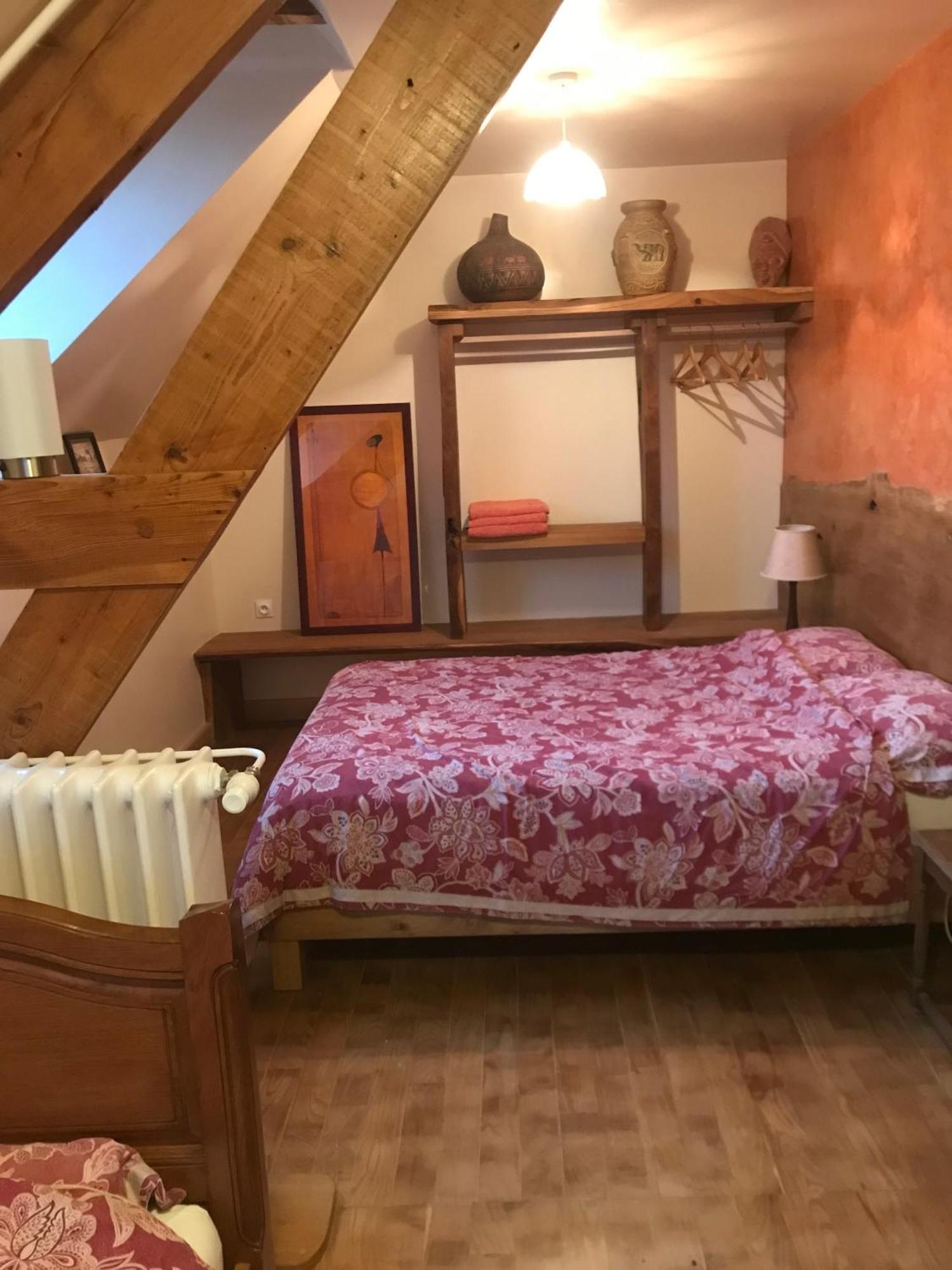 La Nesliere Chambres d'Hôtes Biologique Saint-Symphorien-des-Monts Extérieur photo